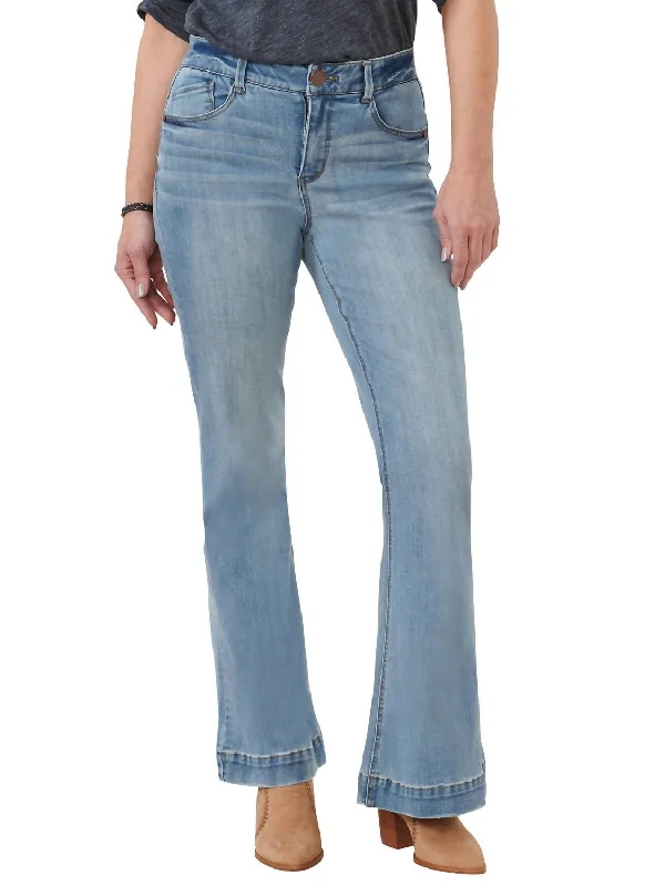 Artisanal Retro Flared Jeans In Light Blue